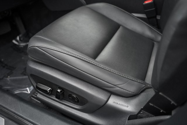 2022 Lexus ES 300h photo 28