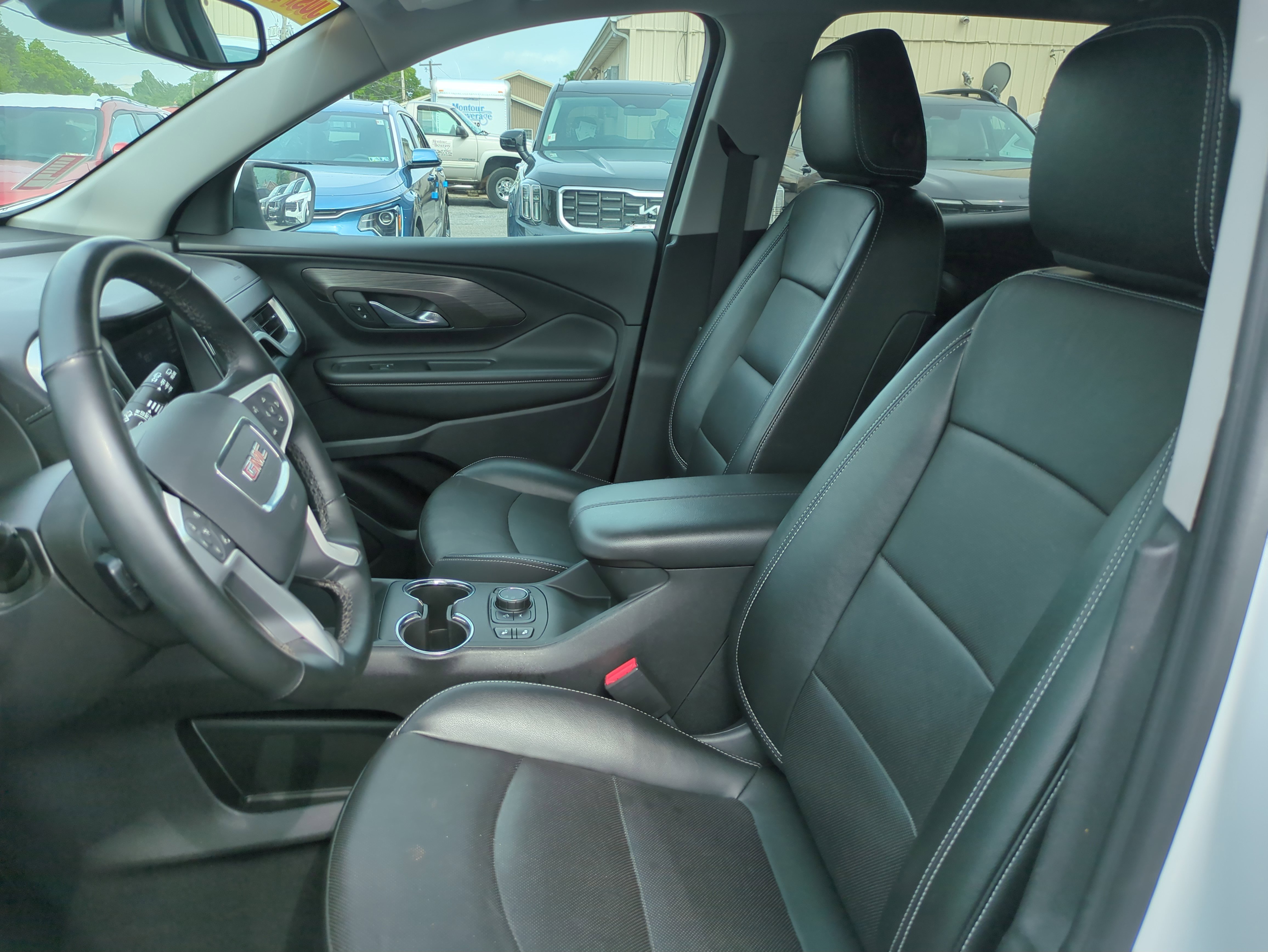 2023 Gmc Terrain SLT photo 3