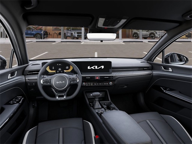 2025 Kia K5 GT-Line photo 14