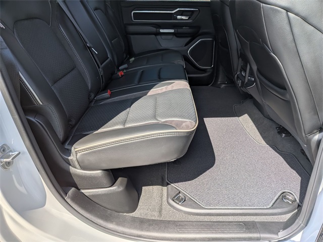 2023 Ram 1500 Laramie photo 24