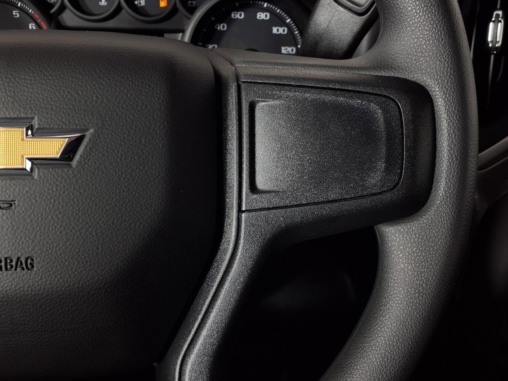 2025 Chevrolet Silverado 1500 photo 7