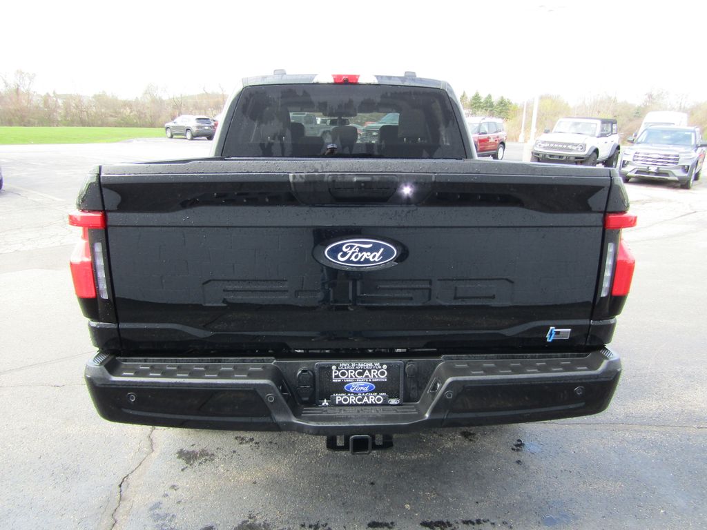 2025 Ford F-150 Lightning photo 6