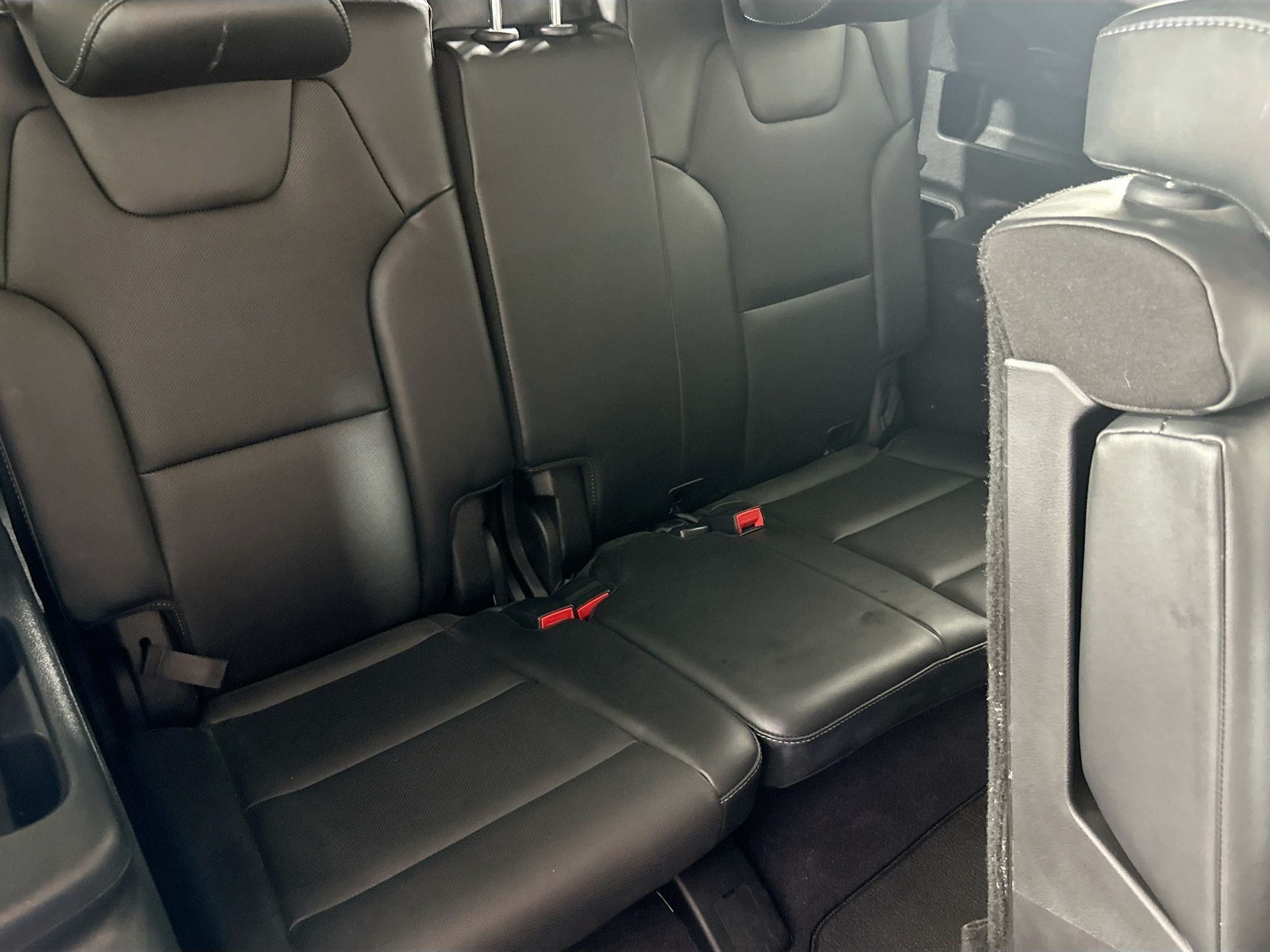 2021 Kia Telluride LX photo 23