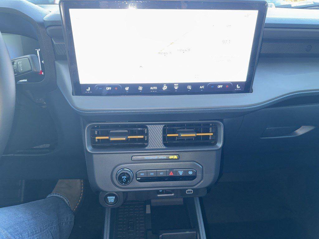 2025 Ford Maverick Tremor photo 32