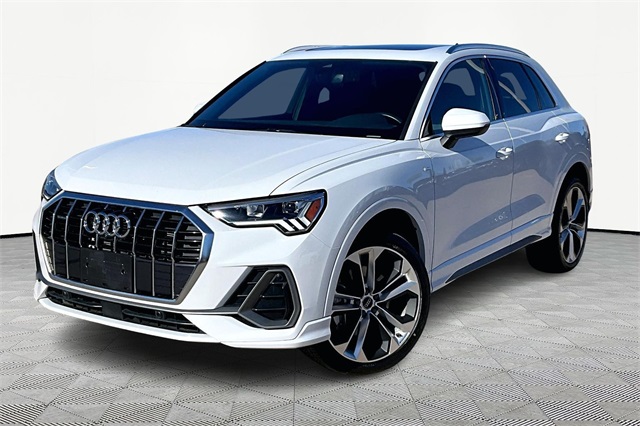 2023 Audi Q3 S Line Premium Plus's photo