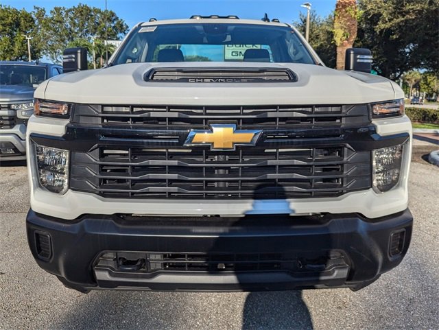 2024 Chevrolet Silverado 3500HD Work Truck photo 3
