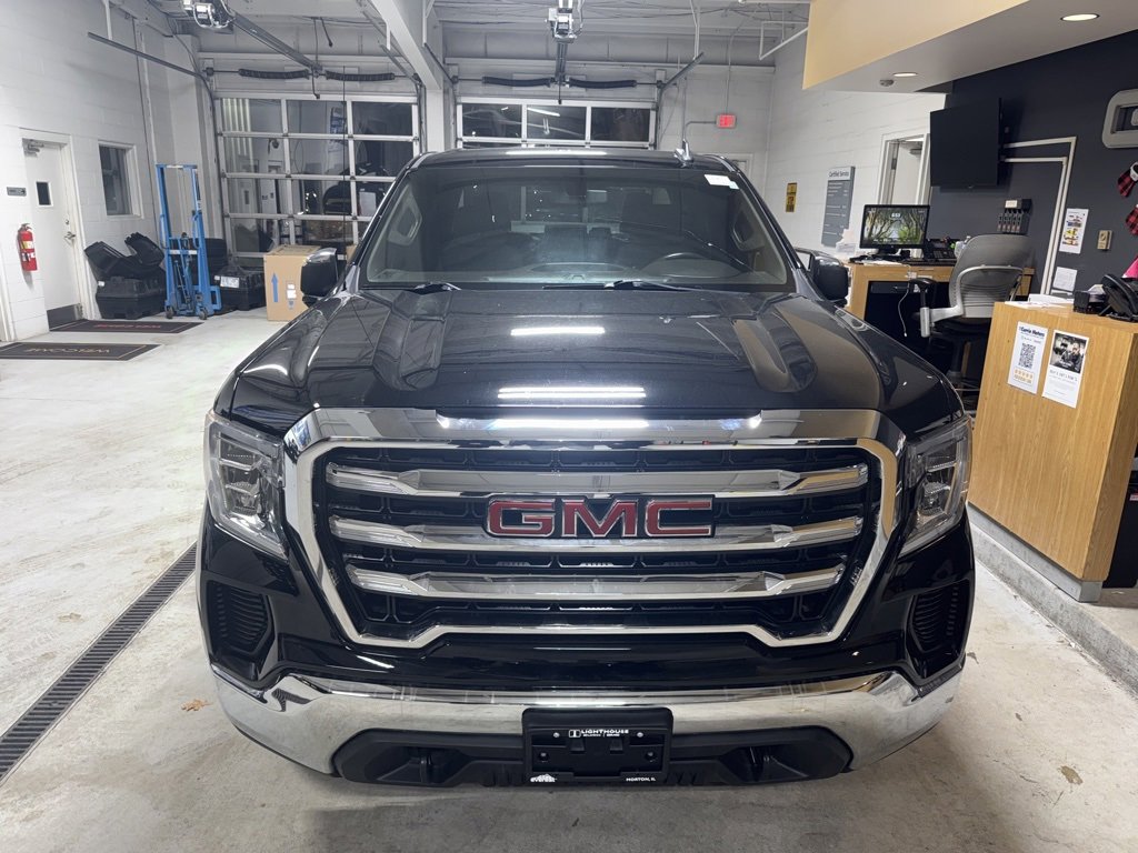 2021 GMC Sierra 1500 SLE's photo