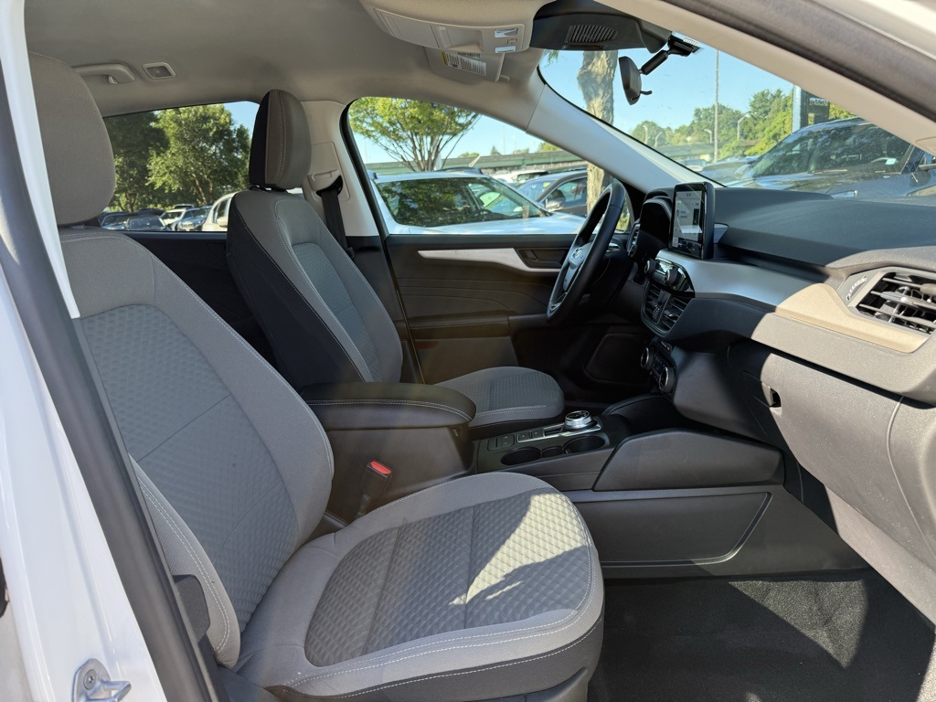 2022 Ford Escape SE photo 30