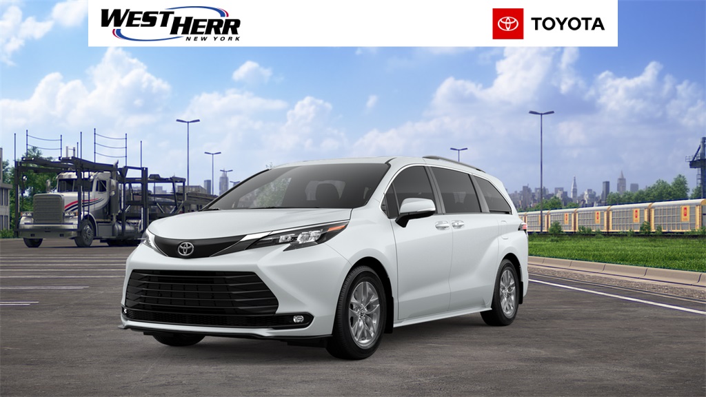 2026 Toyota Sienna XLE's photo
