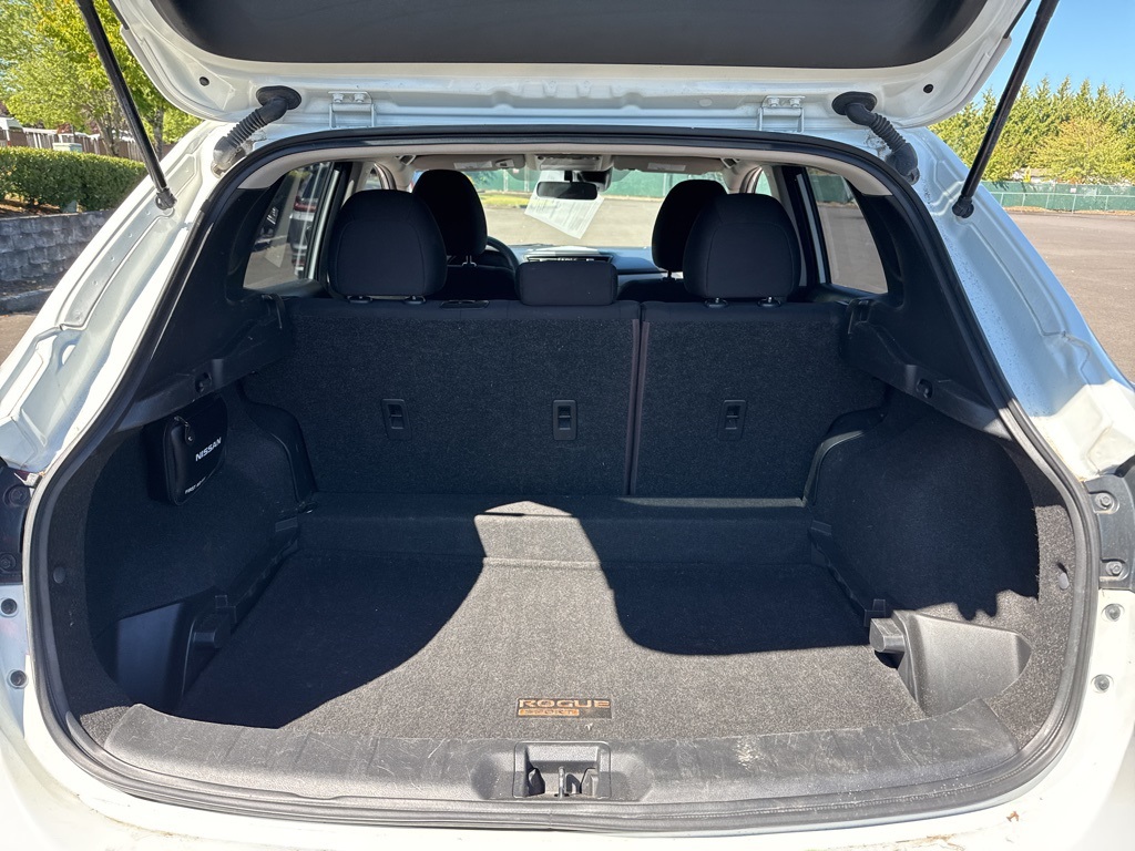 2021 Nissan Rogue Sport S photo 18