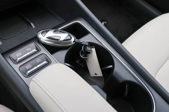 New 2025 White Hyundai Limited image 18