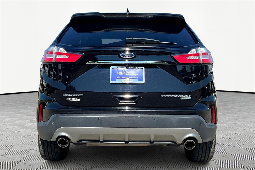2019 Ford Edge Titanium photo 3