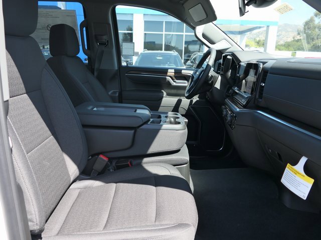2025 Chevrolet Silverado 1500 LT photo 24
