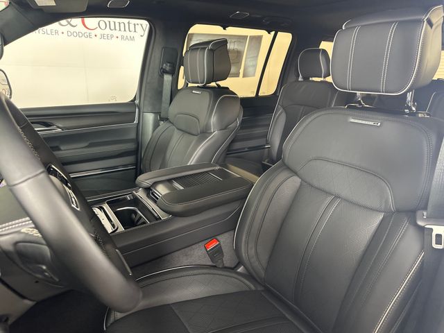 2024 Jeep Grand Wagoneer II photo 39