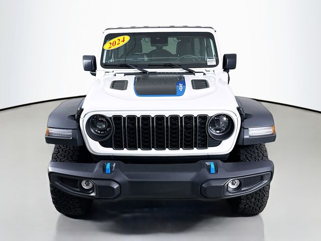 2024 Jeep Wrangler Rubicon 4xe photo 2