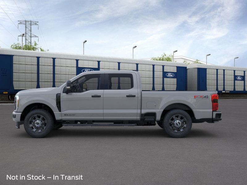 2025 Ford F-250 photo 2