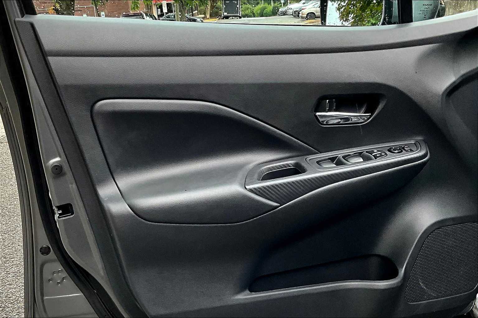 2024 Nissan Versa SV photo 20