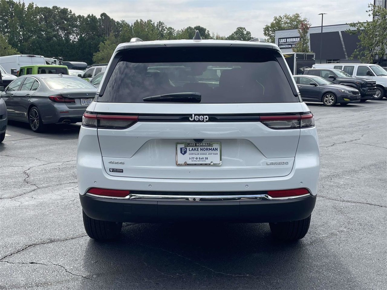 2025 Jeep Grand Cherokee Laredo X photo 6