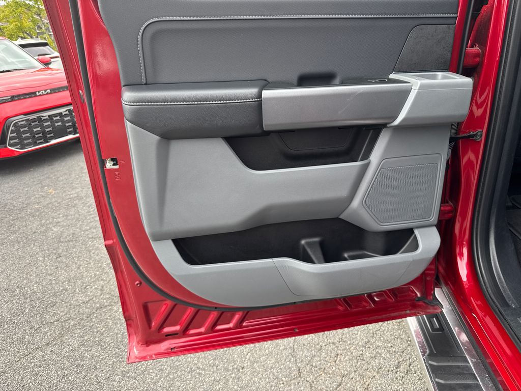 2024 Ford F-150 XLT photo 21