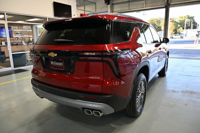 2026 Chevrolet Traverse photo 4