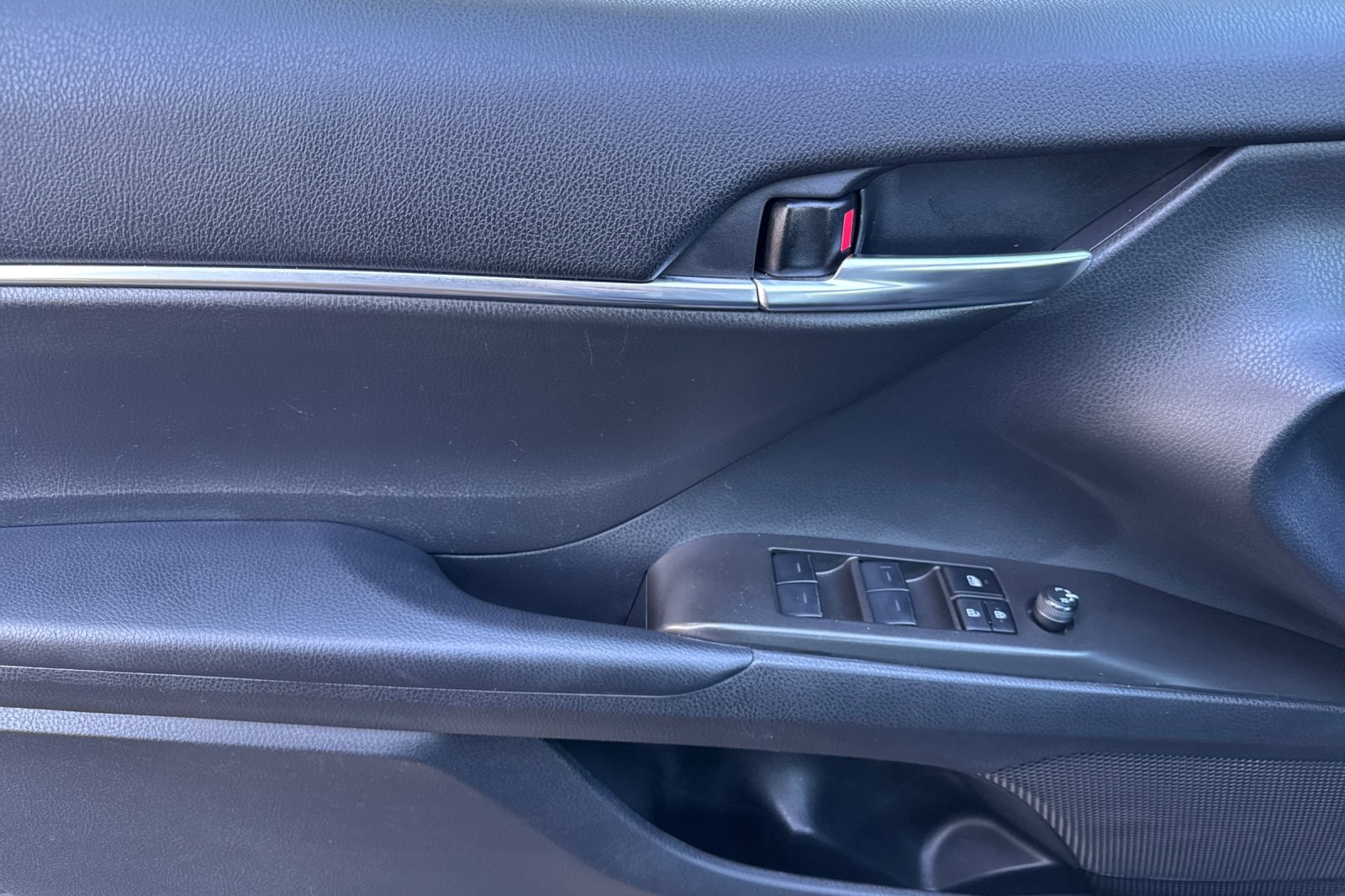 2024 Toyota Camry LE photo 11