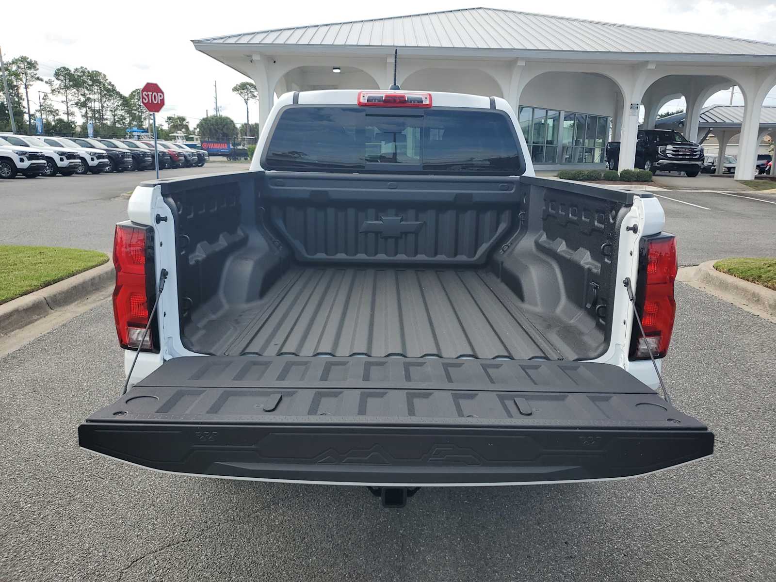 2026 Chevrolet Colorado LT photo 4