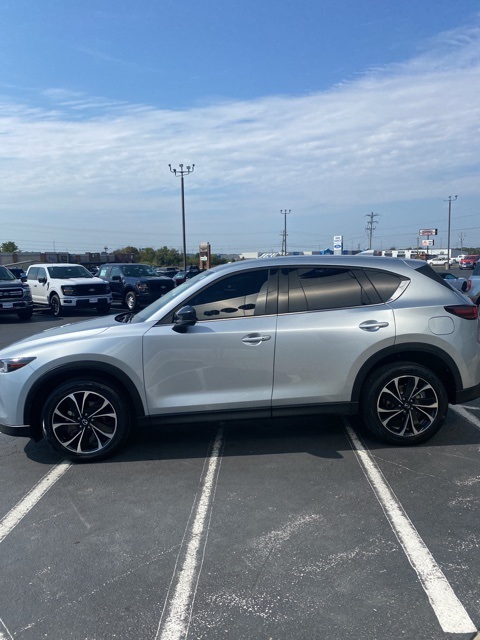 2023 Mazda CX-5 2.5 S Premium photo 2