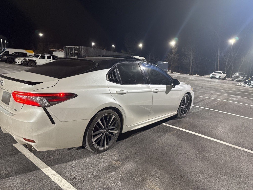 2019 Toyota Camry XSE's photo