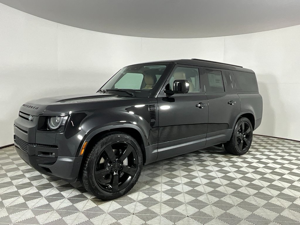 2026 Land Rover Defender S's photo