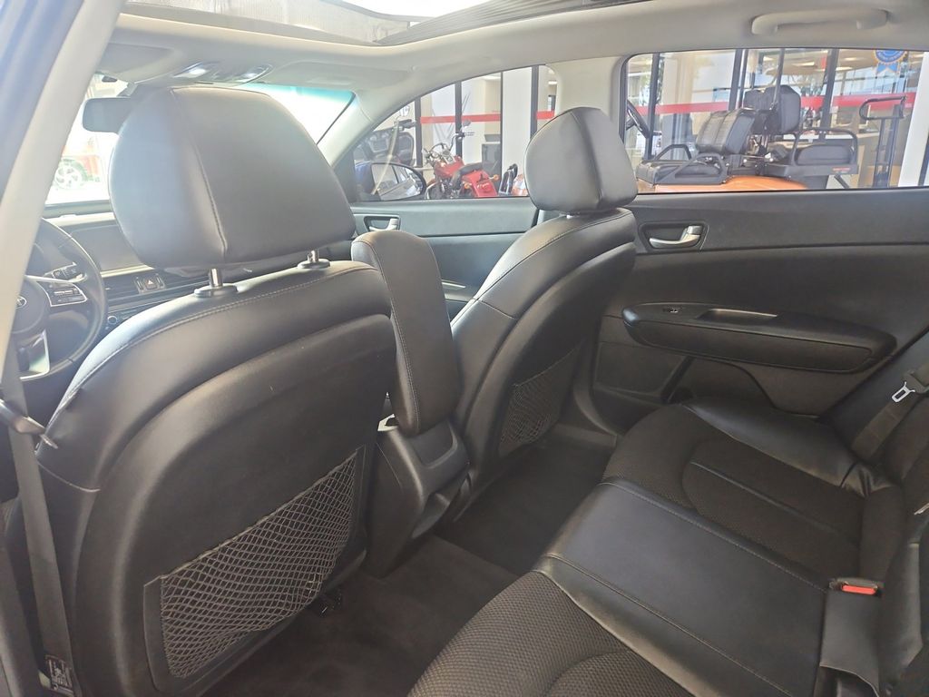 2019 Kia Optima S photo 19