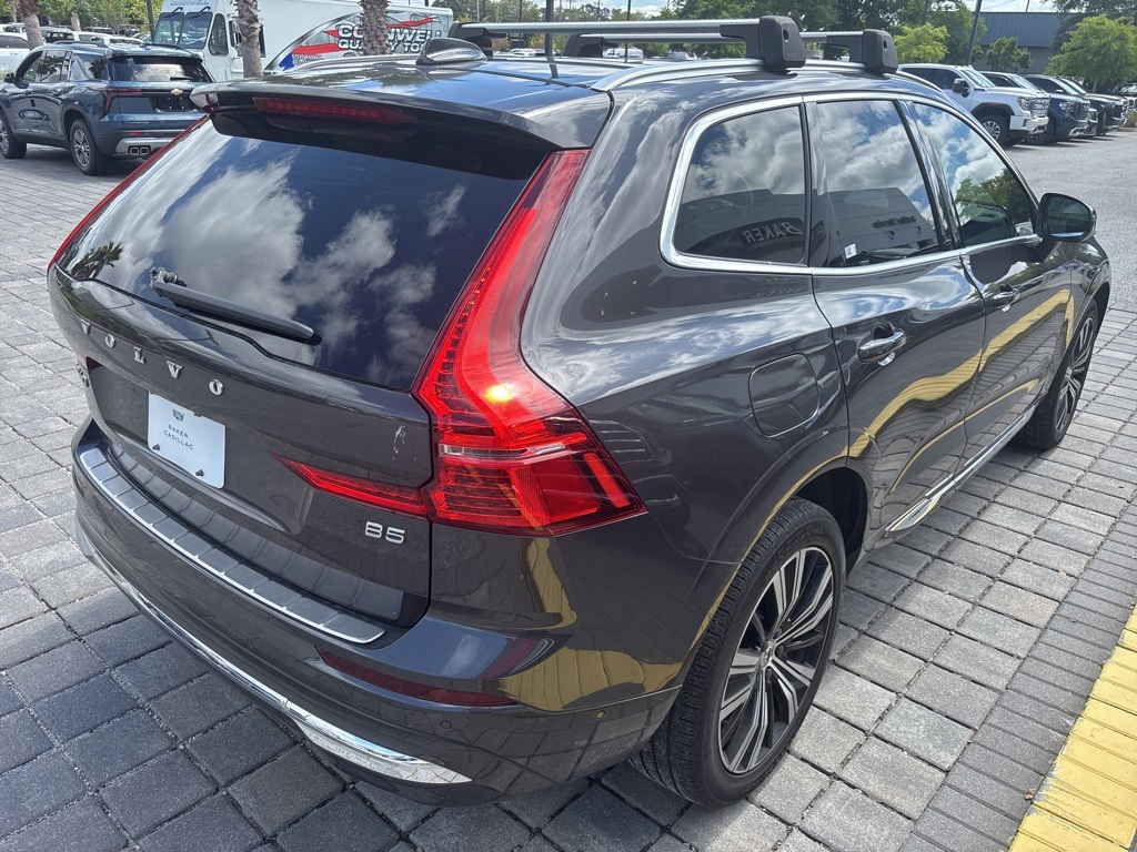 2022 Volvo XC60 B5 Inscription photo 21