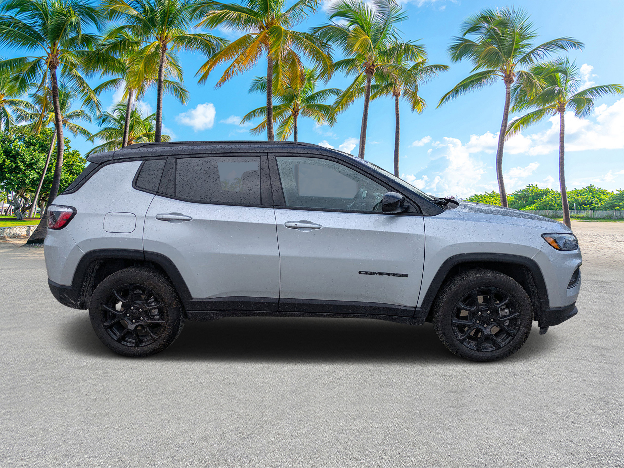 2024 Jeep Compass Latitude photo 2