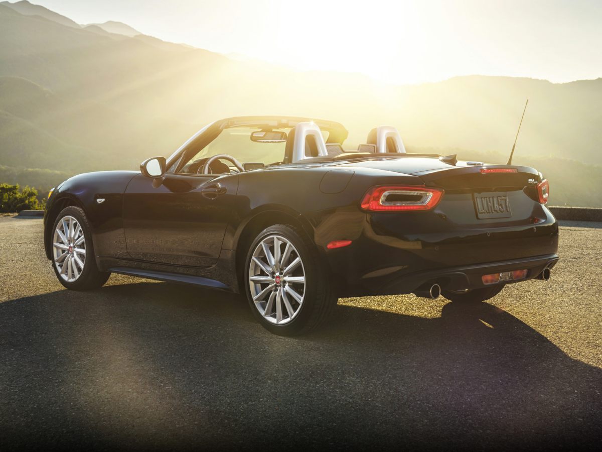 2017 FIAT 124 Spider Classica's photo