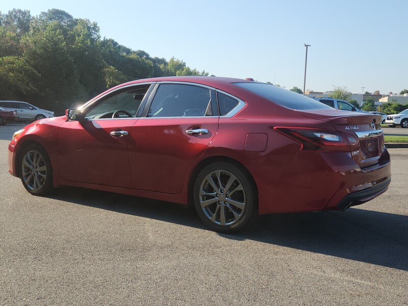 2018 Nissan Altima 2.5 SR photo 4
