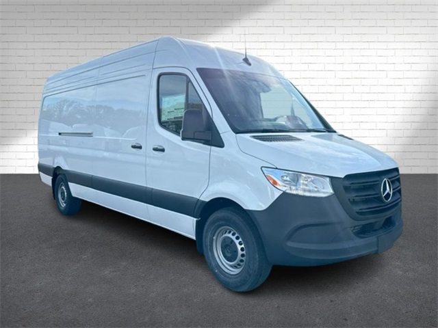 2025 Mercedes-Benz Sprinter Cargo Van Base's photo