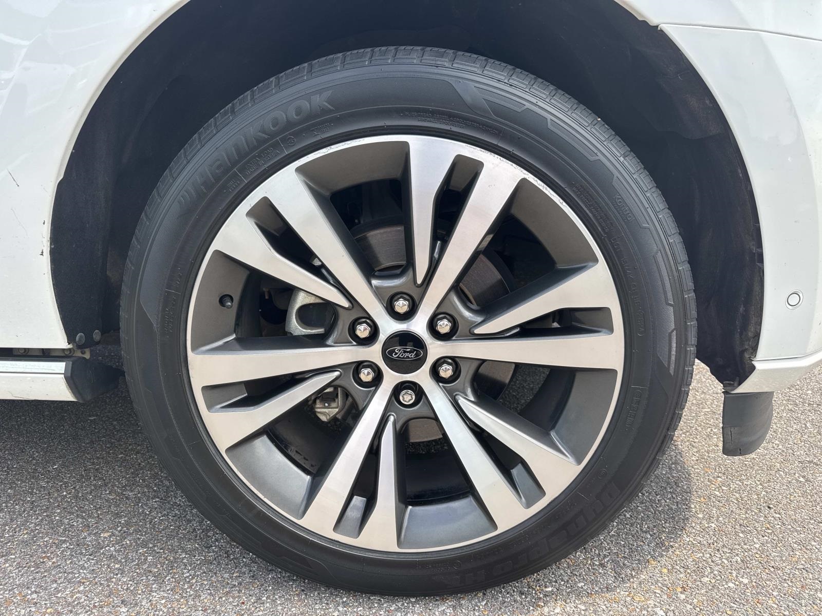 2020 Ford Expedition Platinum photo 4