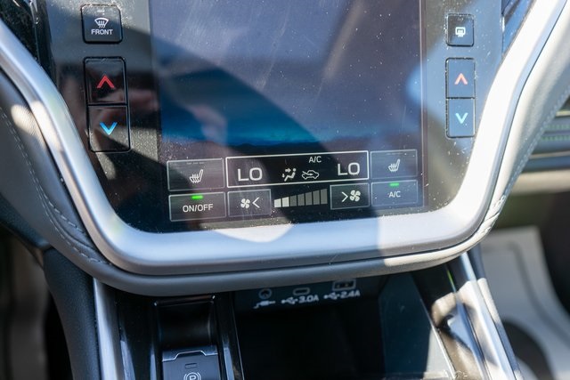 2023 Subaru Outback Onyx Edition photo 17
