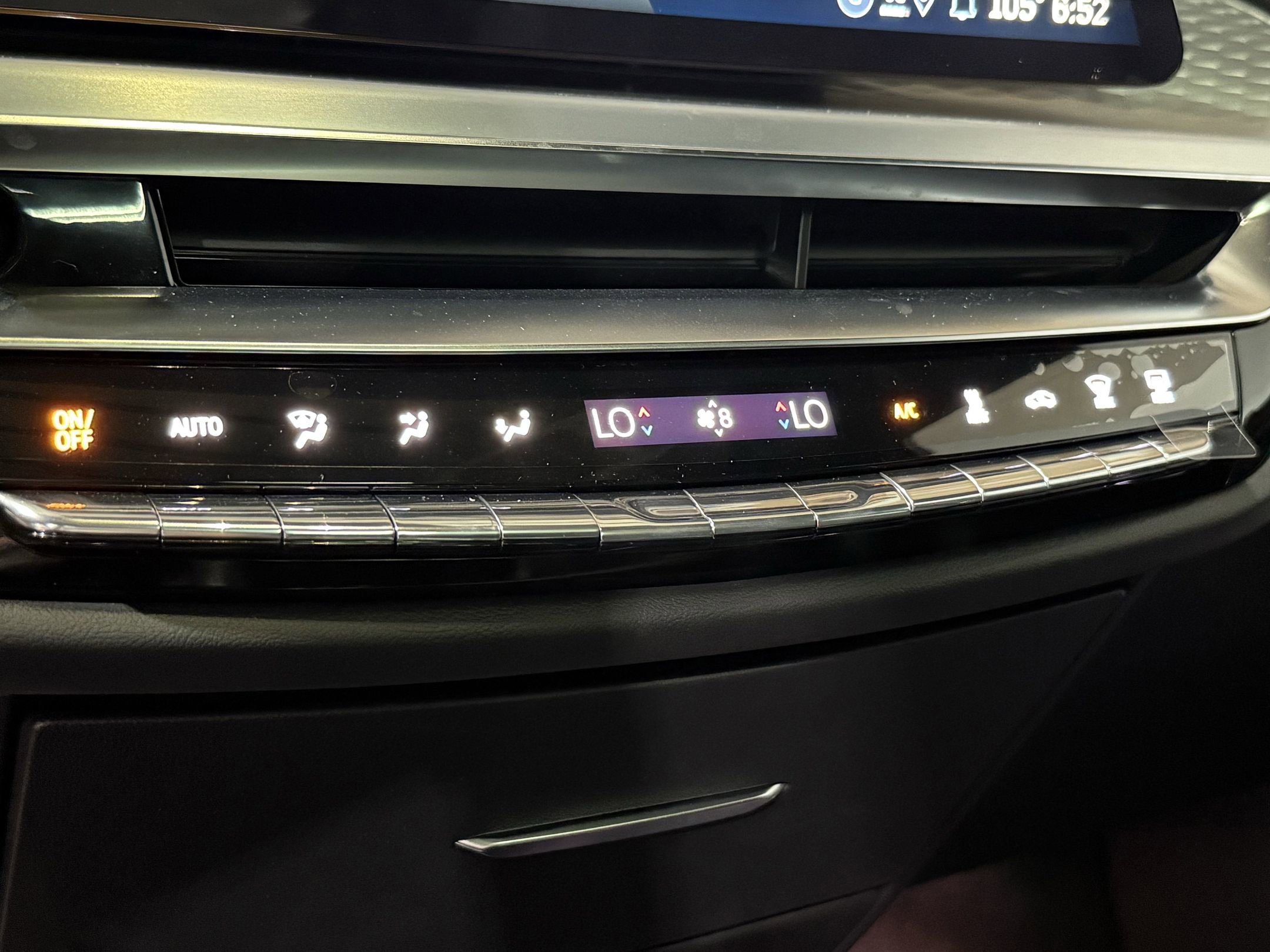 2026 Cadillac Lyriq photo 29