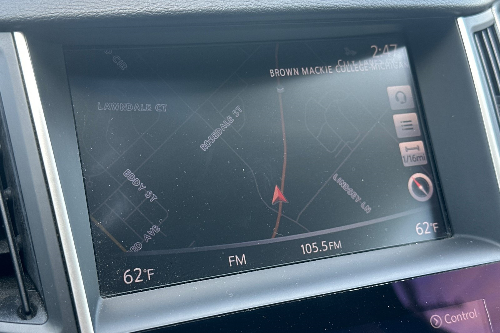 2015 Infiniti Q50 Premium photo 23
