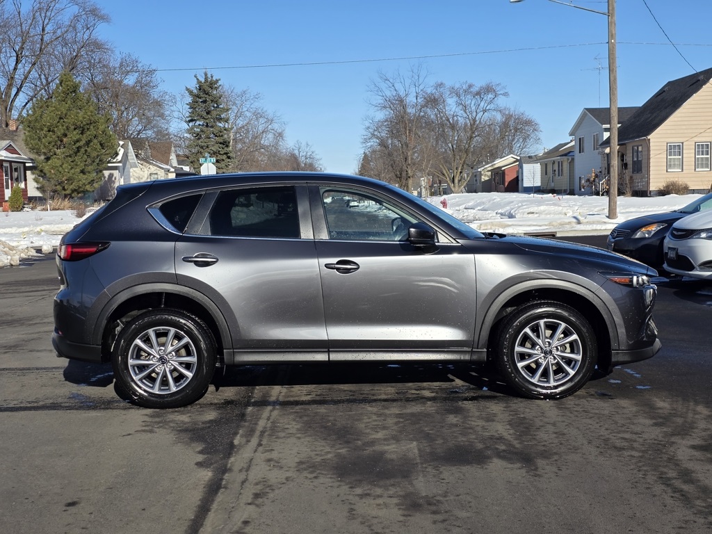 2023 Mazda CX-5 Base's photo