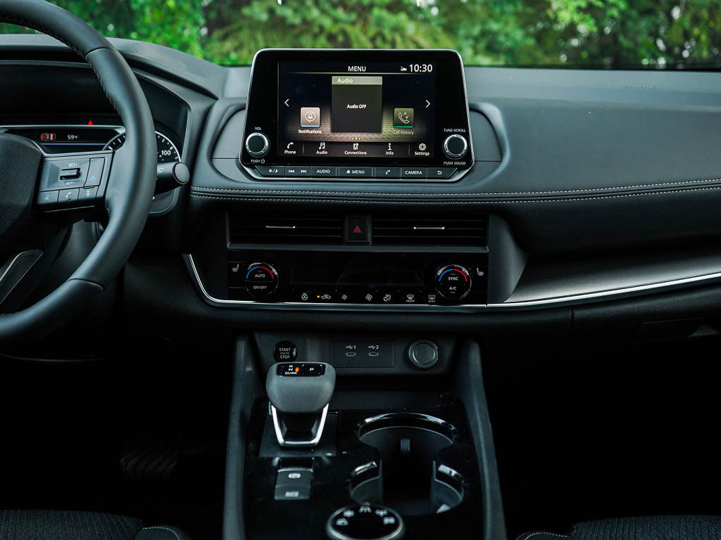 2026 Nissan Rogue SV photo 16