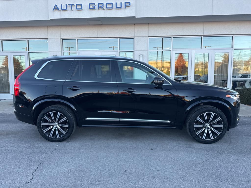 2023 Volvo XC90 Plus photo 2
