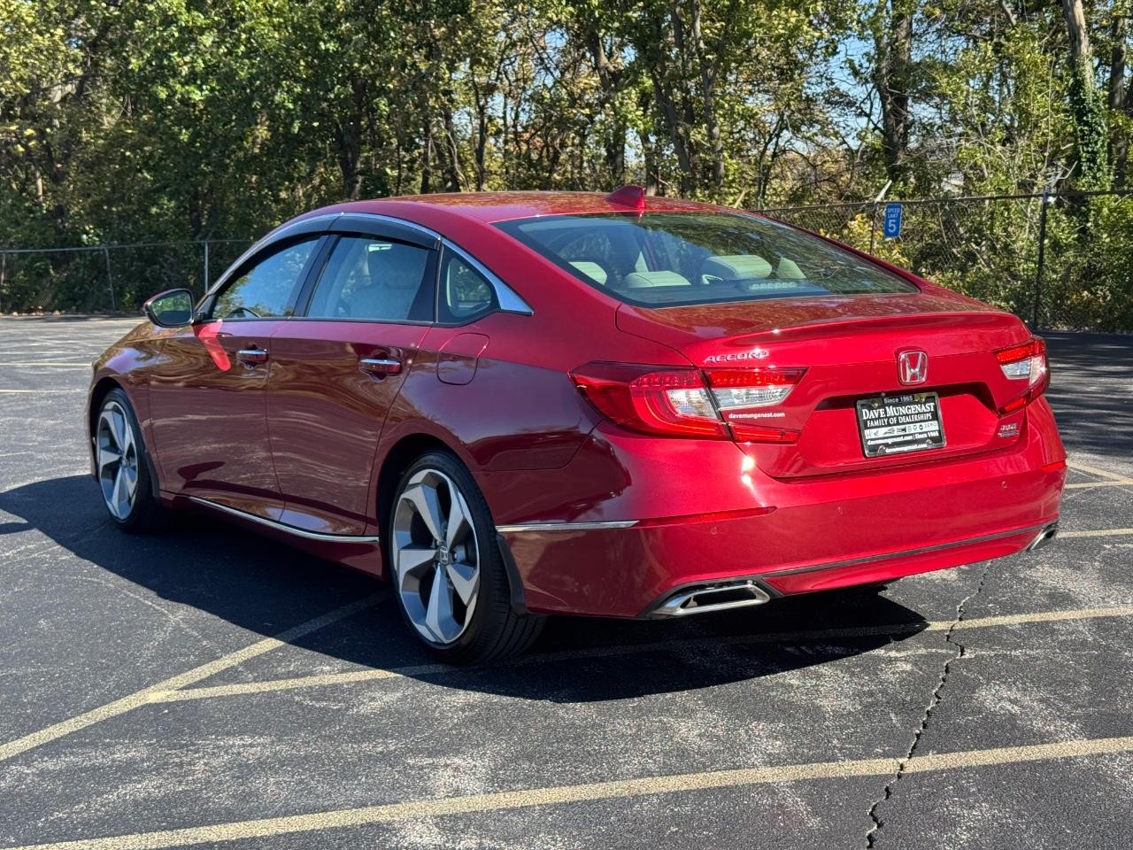 2020 Honda Accord Touring photo 4