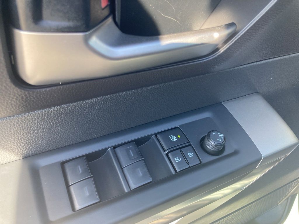 2026 Toyota Tundra SR5 photo 10