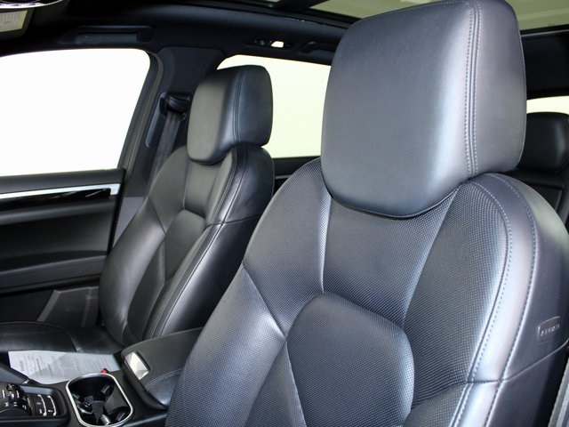 2014 Porsche Cayenne S photo 19