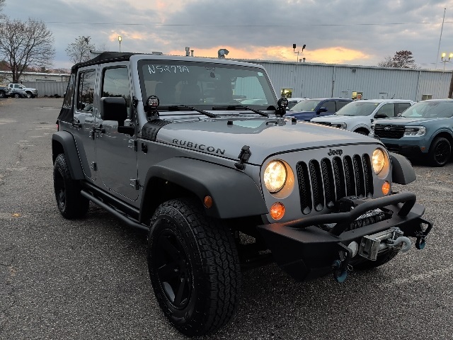 2015 Jeep Wrangler Unlimited Rubicon photo 3