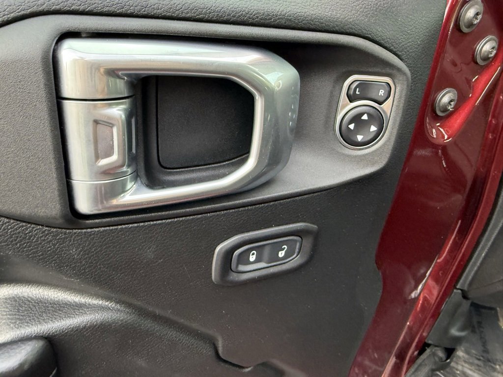 2021 Jeep Wrangler Unlimited Islander photo 11