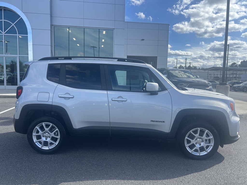 2021 Jeep Renegade Latitude photo 2