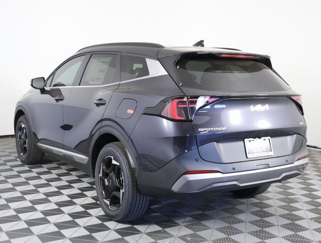 2026 Kia Sportage EX photo 3