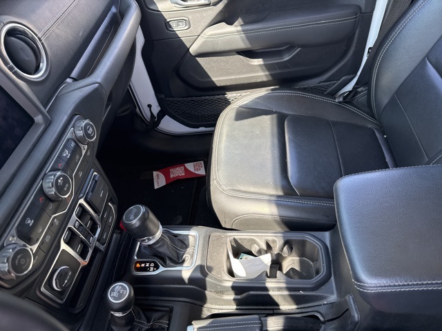 2023 Jeep Wrangler Sahara 4xe photo 20